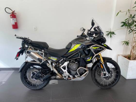TRIUMPH TIGER 1200 RALLY EXPLORER TRIUMPH TIGER 1200 RALLY EXPLORER
